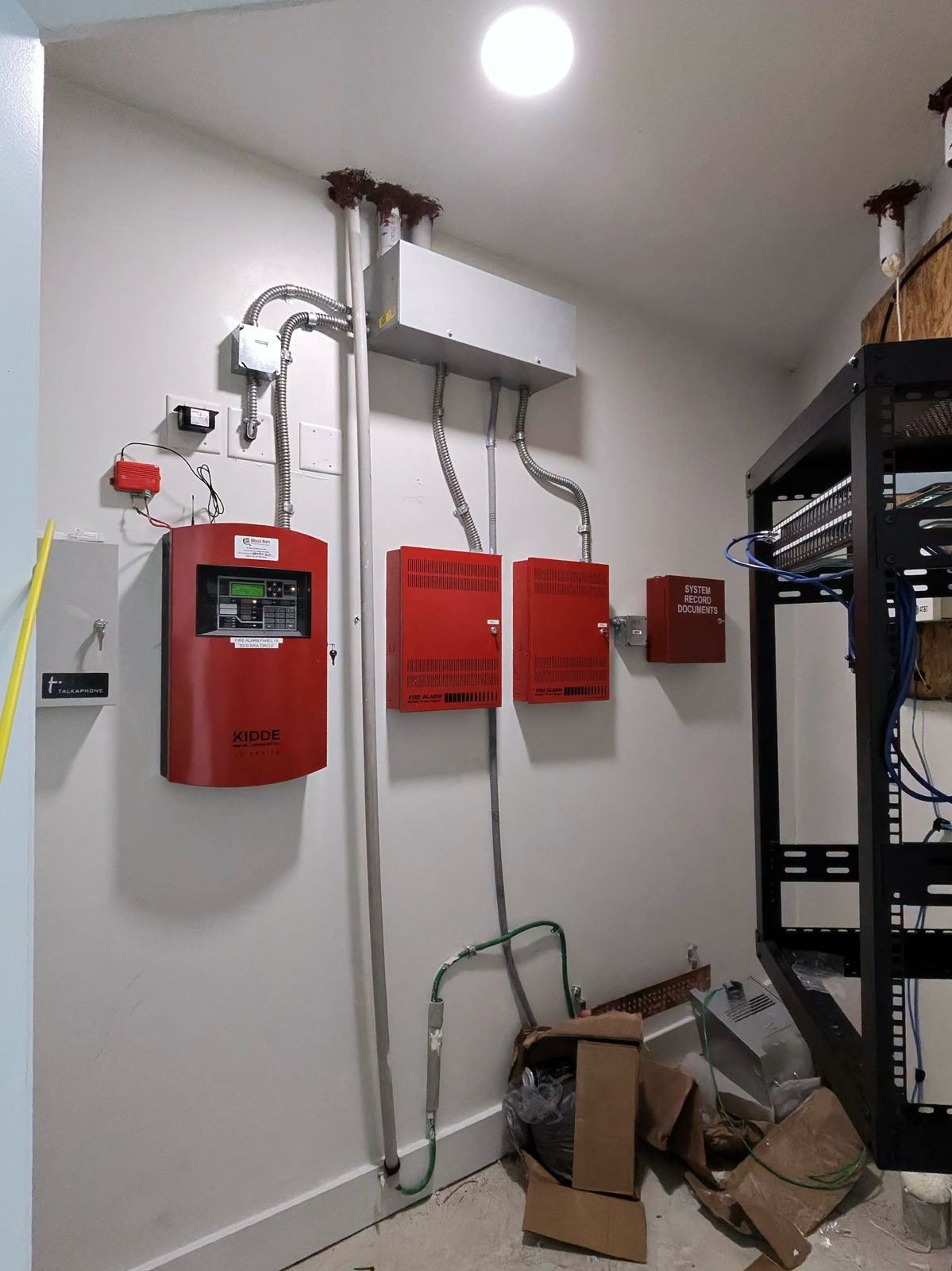 Trabajo real de Sutelcom: Cerco eléctrico y alarmas