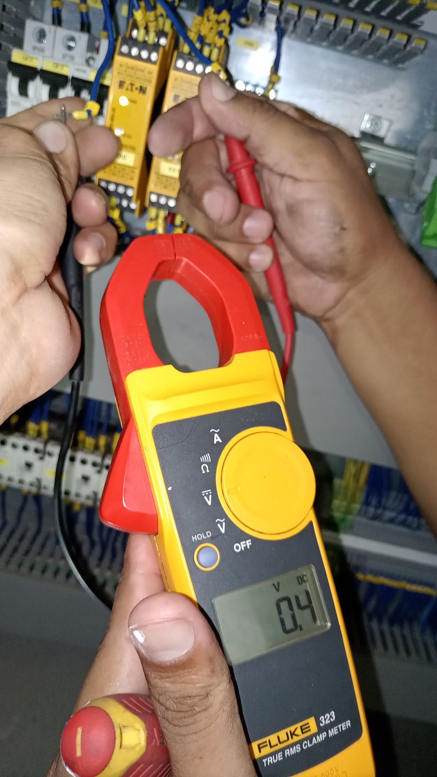 Trabajo real de Sutelcom: Cerco eléctrico y alarmas