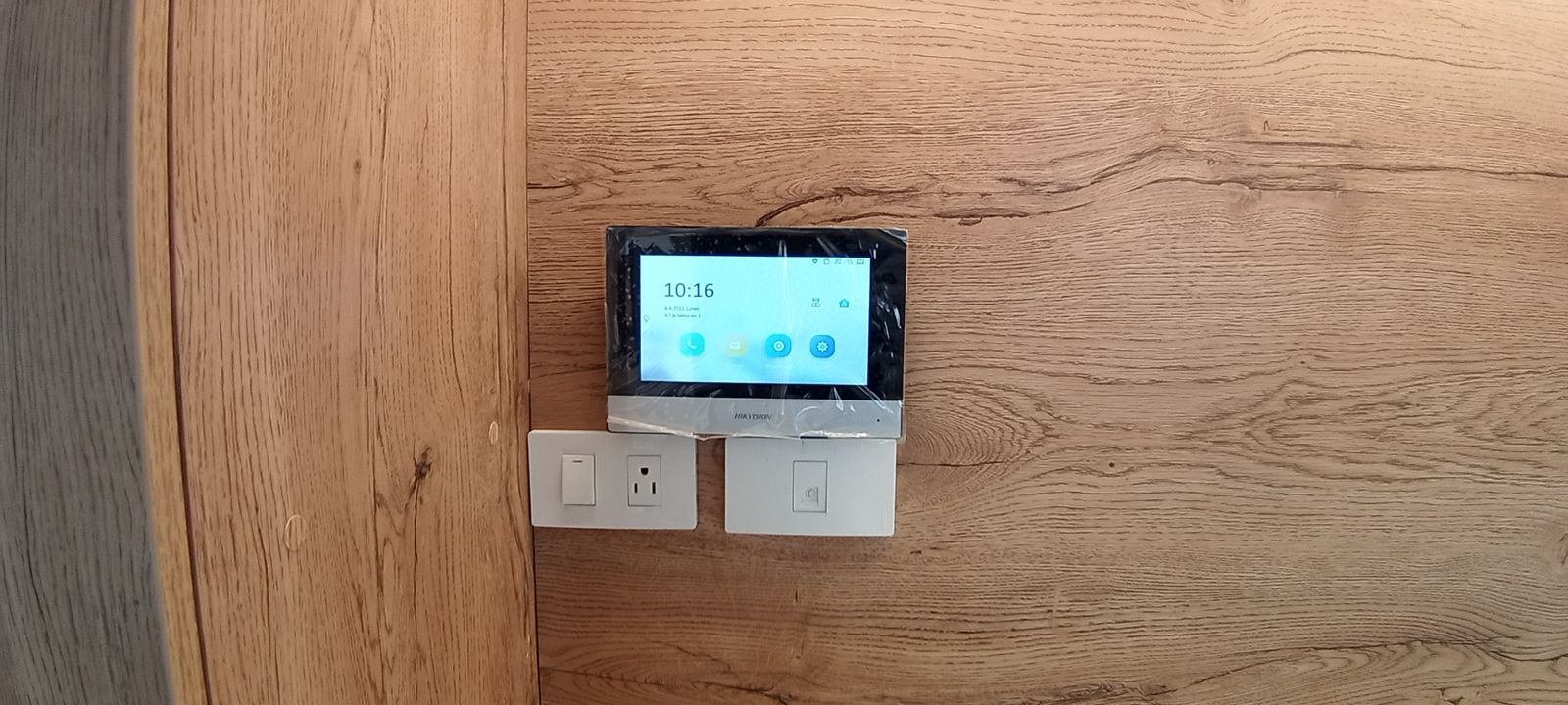 Trabajo real de Sutelcom: Domótica y tecnología
